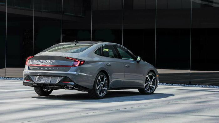  Hyundai Sonata